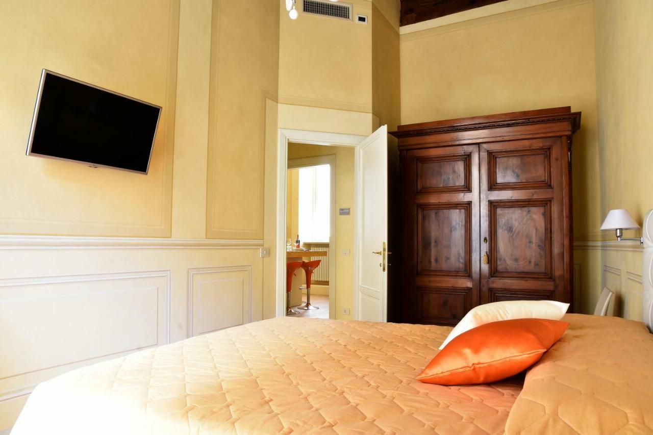 Stella Polare - Luxury Apartment Lucca Exterior photo